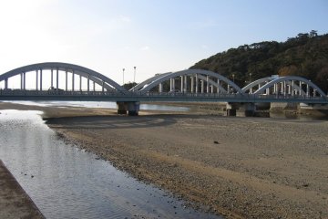 三架橋