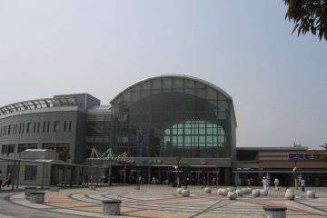 ＪＲ高松駅　駅前広場