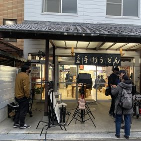映画『本を綴る』
